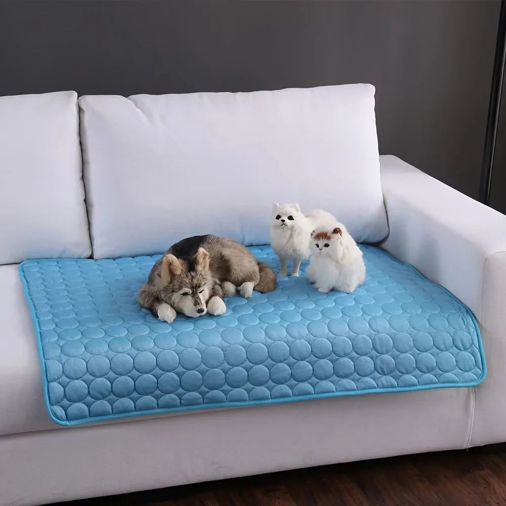 Dog Cooling Mat Self-Cooling Pet Bed Pad Extra Large Summer Cooling Pad for Dogs & Cats