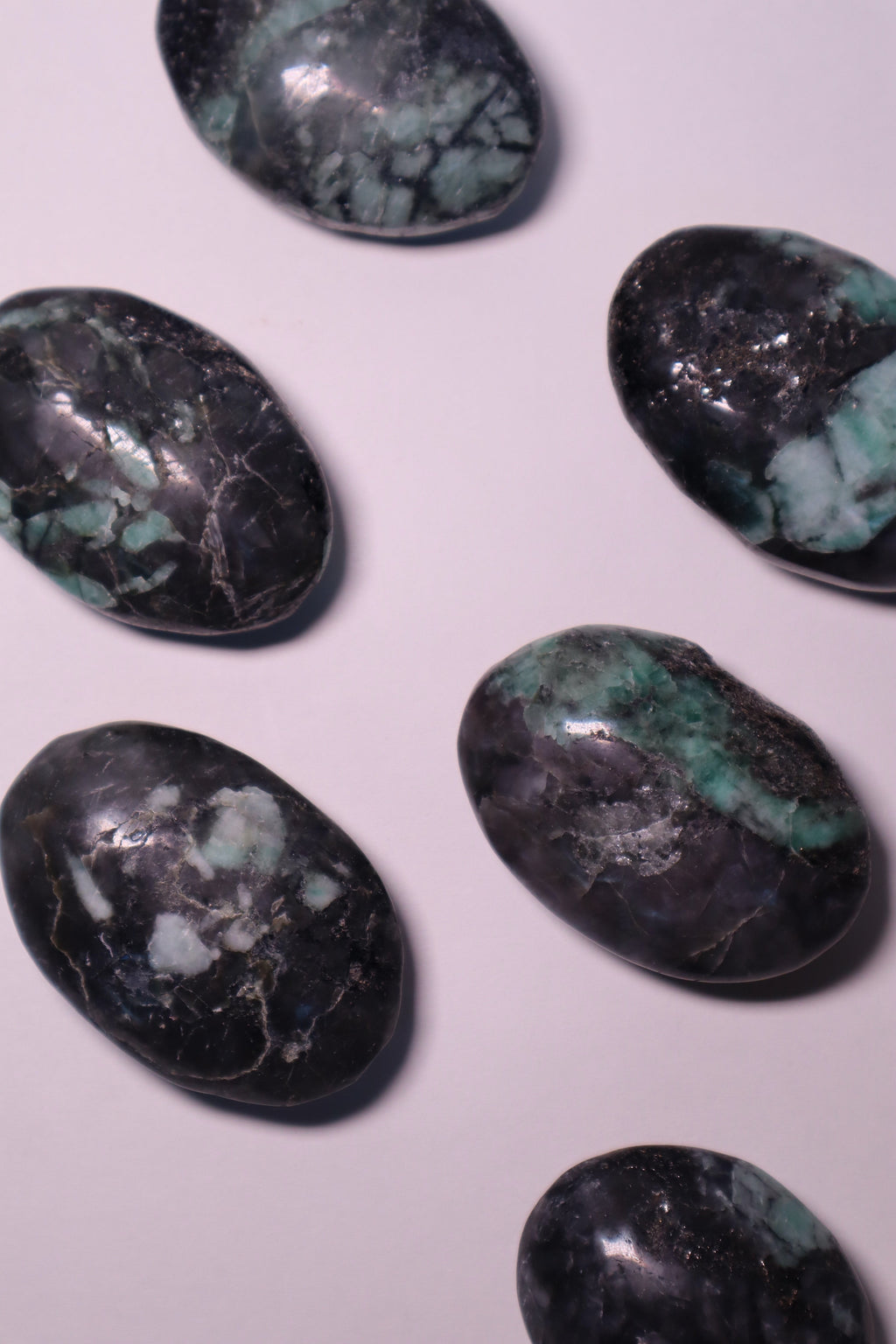 emerald crystal palm stone