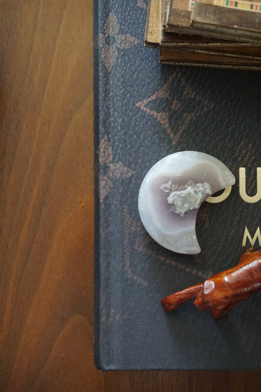 flower agate crystal moon