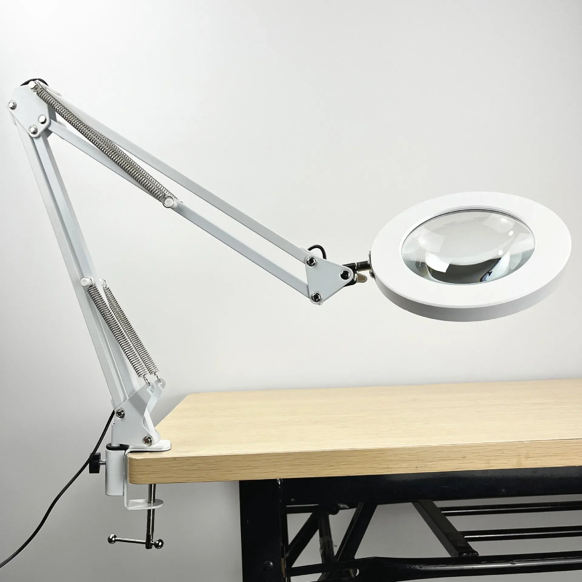 10x Clip-On LED Magnifying Lamp — Adjustable Focus Desk Magnifier for Soldering, Electronics, Watch & Phone Repair, Crafting