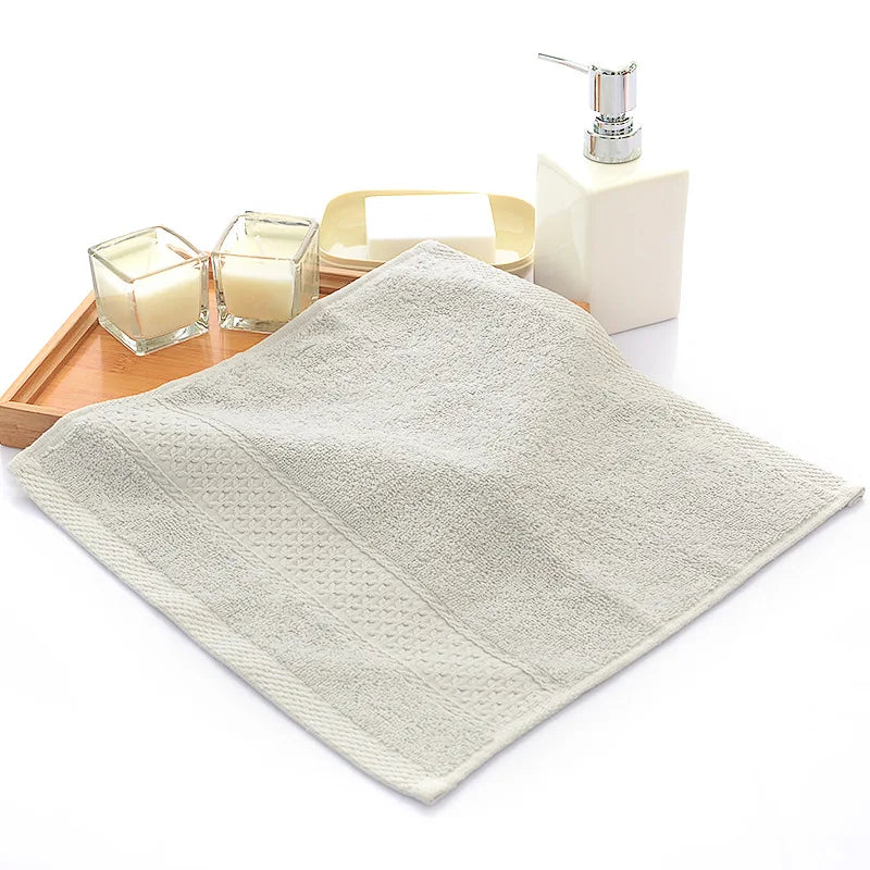 100% Cotton Face Towel 34 x 34 cm (13.4 x 13.4 in) Soft Square Washcloth for Kids & Adults Absorbent Facial Hand Towel
