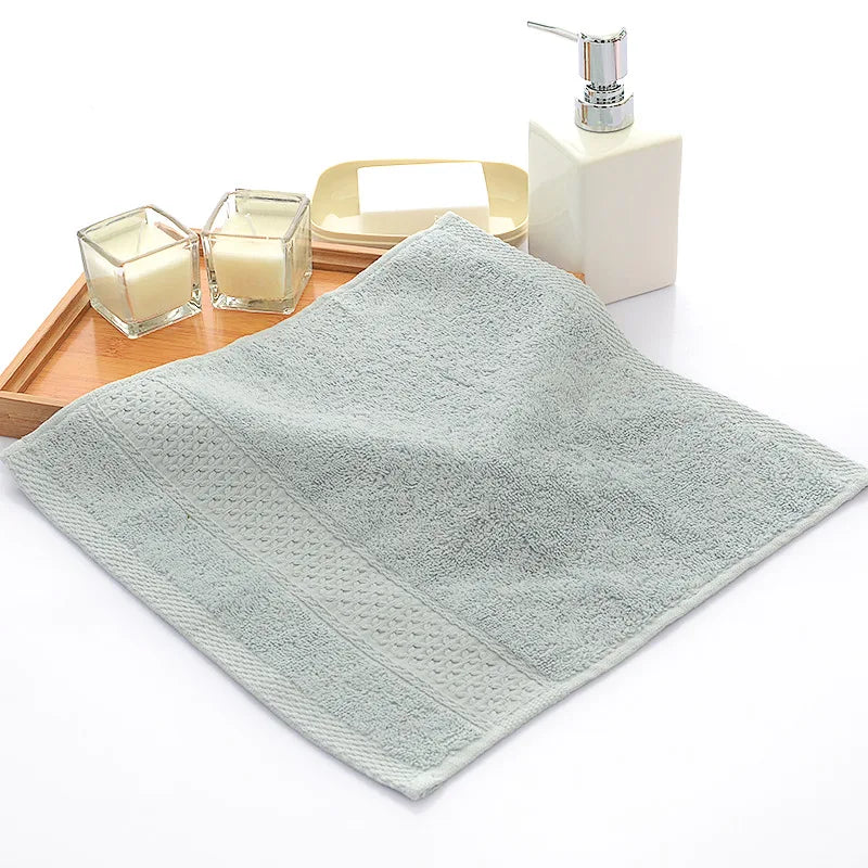 100% Cotton Face Towel 34 x 34 cm (13.4 x 13.4 in) Soft Square Washcloth for Kids & Adults Absorbent Facial Hand Towel