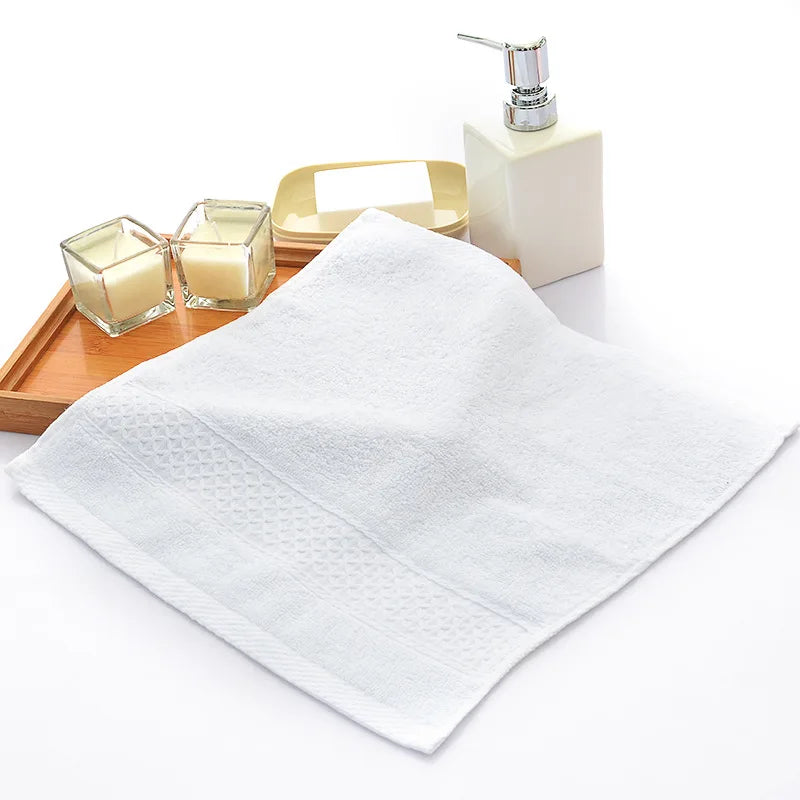 100% Cotton Face Towel 34 x 34 cm (13.4 x 13.4 in) Soft Square Washcloth for Kids & Adults Absorbent Facial Hand Towel