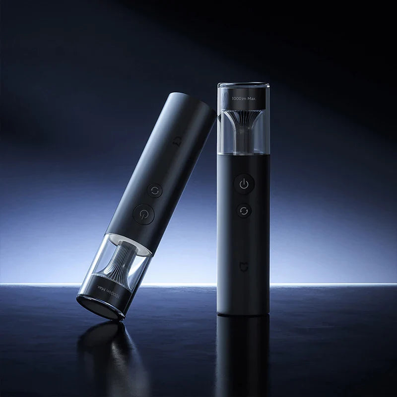 Portable LED Flashlight 1000 Lumens — 30H Runtime, IP65 Waterproof