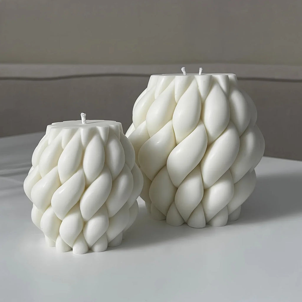 1-Pack Geometric Wave Twisted Silicone Candle Mold — Abstract Striped Column Candle Making Mold