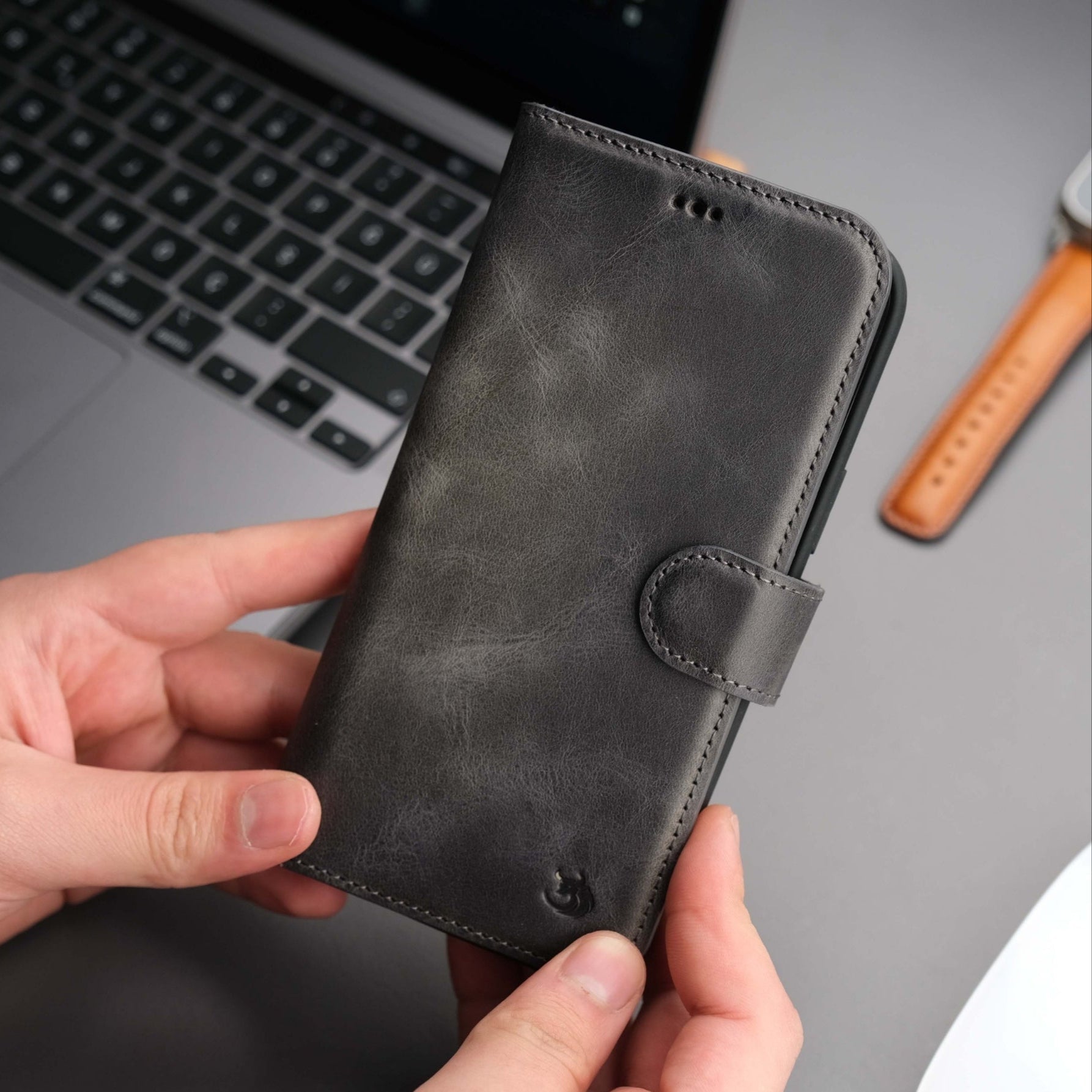 Casper iPhone 16 Plus Wallet Case Leather MagSafe