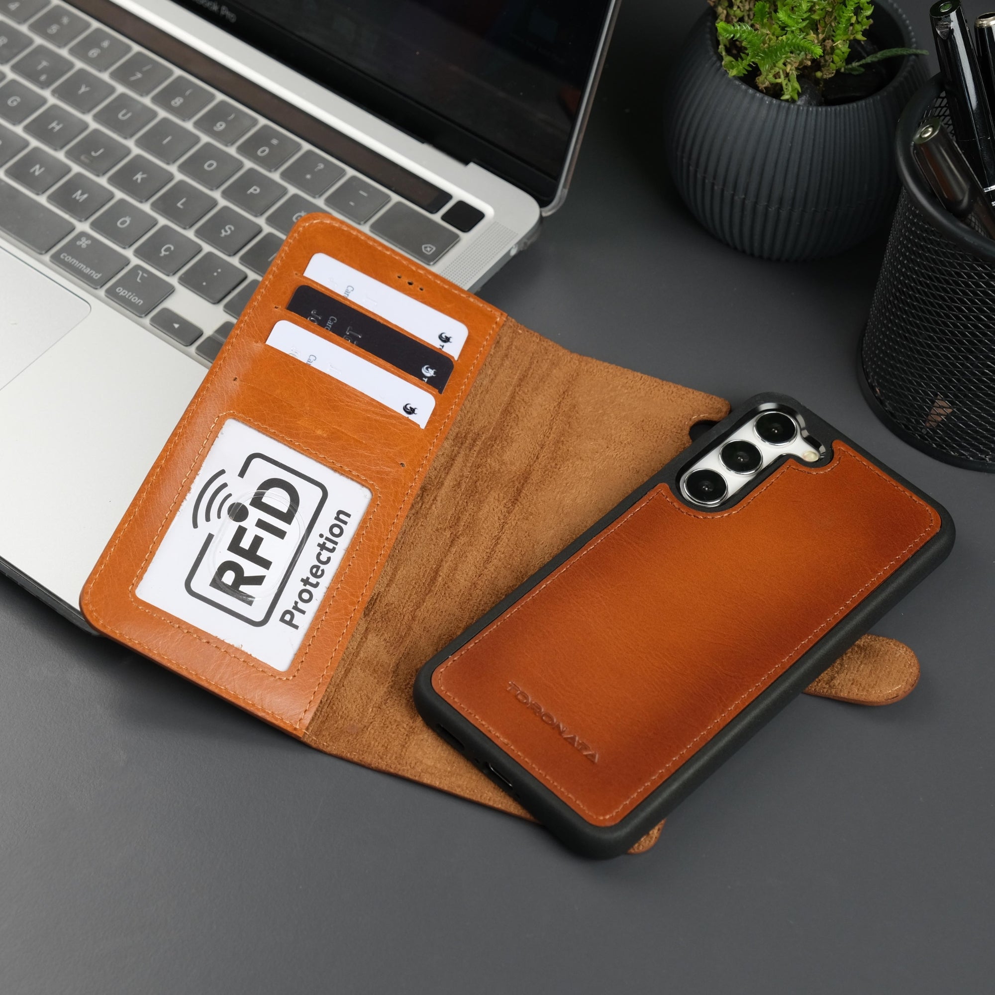 Leather Samsung Galaxy S25 Plus Wallet Case | Buffalo