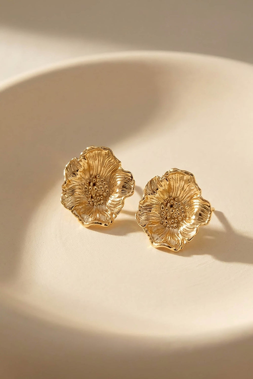 Poppy Studs Gold
